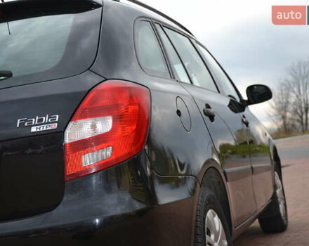 Черный Шкода Фабия, объемом двигателя 1.2 л и пробегом 190 тыс. км за 4700 $, фото 8 на Automoto.ua
