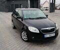 Черный Шкода Фабия, объемом двигателя 1.4 л и пробегом 200 тыс. км за 5200 $, фото 1 на Automoto.ua