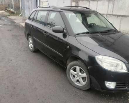 Черный Шкода Фабия, объемом двигателя 1.4 л и пробегом 190 тыс. км за 4200 $, фото 1 на Automoto.ua