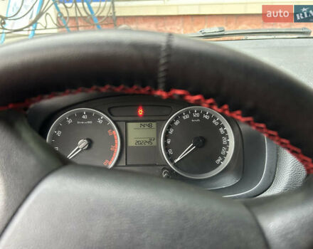 Черный Шкода Фабия, объемом двигателя 1.39 л и пробегом 202 тыс. км за 5750 $, фото 28 на Automoto.ua