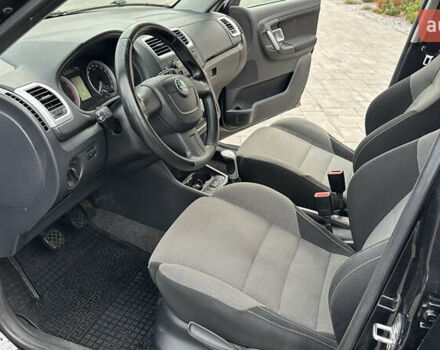Черный Шкода Фабия, объемом двигателя 1.6 л и пробегом 205 тыс. км за 5800 $, фото 14 на Automoto.ua