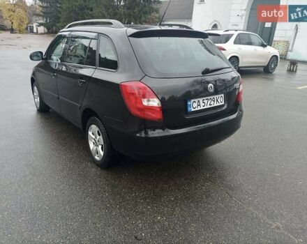 Черный Шкода Фабия, объемом двигателя 1.6 л и пробегом 192 тыс. км за 5800 $, фото 4 на Automoto.ua