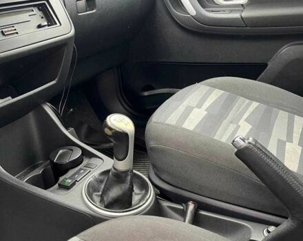 Черный Шкода Фабия, объемом двигателя 0 л и пробегом 124 тыс. км за 4990 $, фото 19 на Automoto.ua