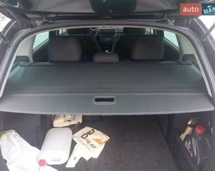 Черный Шкода Фабия, объемом двигателя 1.6 л и пробегом 211 тыс. км за 5500 $, фото 5 на Automoto.ua