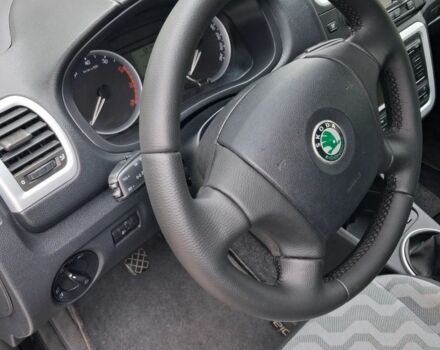 Чорний Шкода Фабія, об'ємом двигуна 0 л та пробігом 216 тис. км за 5850 $, фото 5 на Automoto.ua