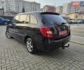 Черный Шкода Фабия, объемом двигателя 1.6 л и пробегом 163 тыс. км за 7700 $, фото 4 на Automoto.ua