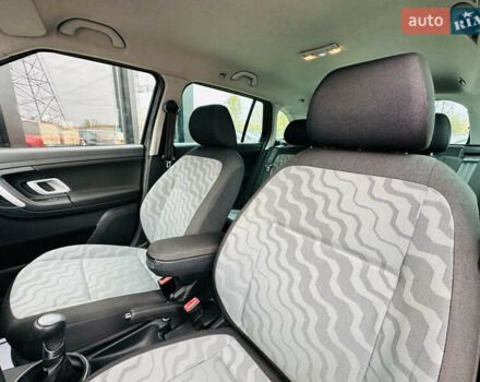 Черный Шкода Фабия, объемом двигателя 1.4 л и пробегом 175 тыс. км за 6300 $, фото 17 на Automoto.ua