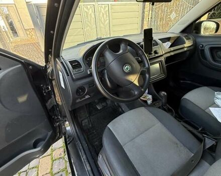 Чорний Шкода Фабія, об'ємом двигуна 1.2 л та пробігом 257 тис. км за 4400 $, фото 18 на Automoto.ua