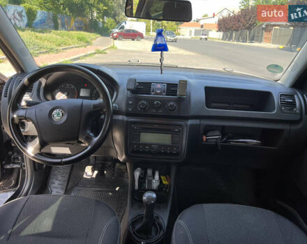 Черный Шкода Фабия, объемом двигателя 1.2 л и пробегом 229 тыс. км за 4800 $, фото 10 на Automoto.ua