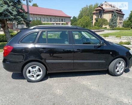 Черный Шкода Фабия, объемом двигателя 1.4 л и пробегом 142 тыс. км за 5450 $, фото 11 на Automoto.ua