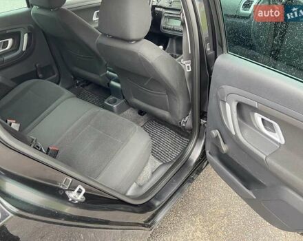 Черный Шкода Фабия, объемом двигателя 1.6 л и пробегом 192 тыс. км за 5800 $, фото 12 на Automoto.ua