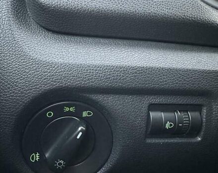 Черный Шкода Фабия, объемом двигателя 1.39 л и пробегом 172 тыс. км за 5999 $, фото 31 на Automoto.ua