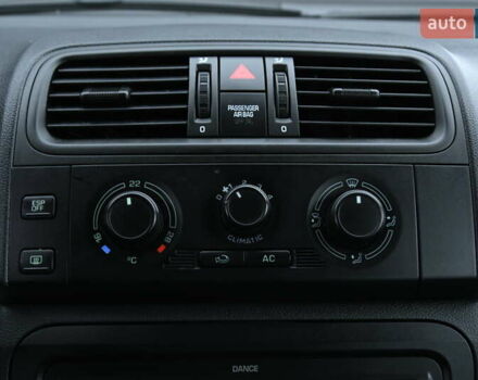 Черный Шкода Фабия, объемом двигателя 1.39 л и пробегом 205 тыс. км за 5499 $, фото 23 на Automoto.ua