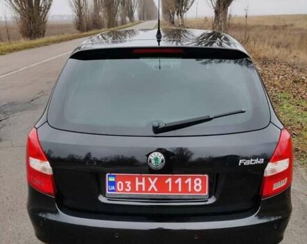 Черный Шкода Фабия, объемом двигателя 1.4 л и пробегом 201 тыс. км за 5750 $, фото 3 на Automoto.ua