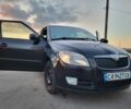 Чорний Шкода Фабія, об'ємом двигуна 1.4 л та пробігом 330 тис. км за 4200 $, фото 1 на Automoto.ua