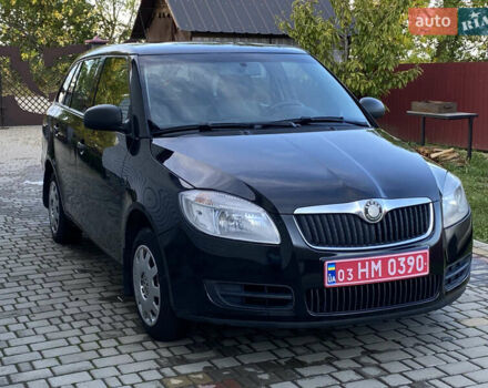 Черный Шкода Фабия, объемом двигателя 1.4 л и пробегом 295 тыс. км за 4350 $, фото 3 на Automoto.ua