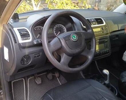 Черный Шкода Фабия, объемом двигателя 1.39 л и пробегом 182 тыс. км за 6600 $, фото 1 на Automoto.ua