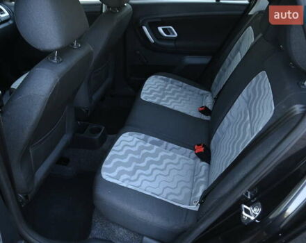 Черный Шкода Фабия, объемом двигателя 1.4 л и пробегом 235 тыс. км за 5800 $, фото 27 на Automoto.ua