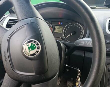 Черный Шкода Фабия, объемом двигателя 1.6 л и пробегом 190 тыс. км за 5800 $, фото 9 на Automoto.ua