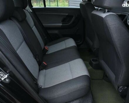 Черный Шкода Фабия, объемом двигателя 1.4 л и пробегом 205 тыс. км за 5600 $, фото 28 на Automoto.ua