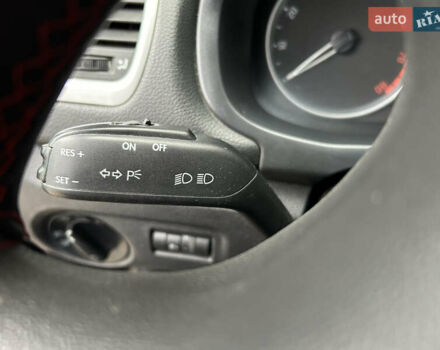 Черный Шкода Фабия, объемом двигателя 1.39 л и пробегом 202 тыс. км за 5750 $, фото 27 на Automoto.ua