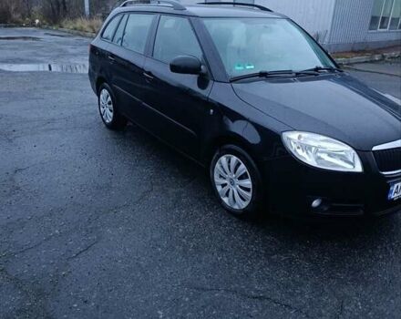 Черный Шкода Фабия, объемом двигателя 1.4 л и пробегом 205 тыс. км за 5999 $, фото 4 на Automoto.ua