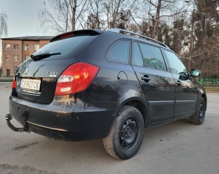 Чорний Шкода Фабія, об'ємом двигуна 1.4 л та пробігом 330 тис. км за 4200 $, фото 3 на Automoto.ua