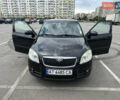Черный Шкода Фабия, объемом двигателя 1.2 л и пробегом 220 тыс. км за 5390 $, фото 2 на Automoto.ua