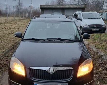 Черный Шкода Фабия, объемом двигателя 1.42 л и пробегом 248 тыс. км за 5000 $, фото 2 на Automoto.ua