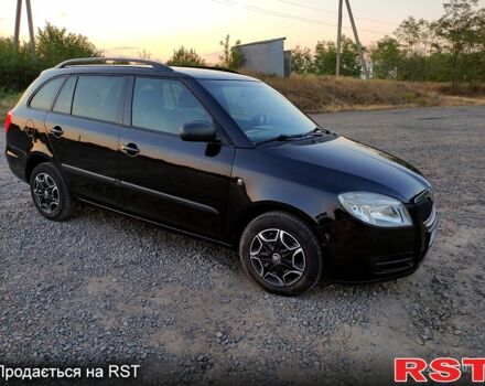 Черный Шкода Фабия, объемом двигателя 1.4 л и пробегом 250 тыс. км за 4900 $, фото 4 на Automoto.ua