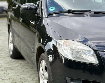 Чорний Шкода Фабія, об'ємом двигуна 1.6 л та пробігом 244 тис. км за 6900 $, фото 2 на Automoto.ua