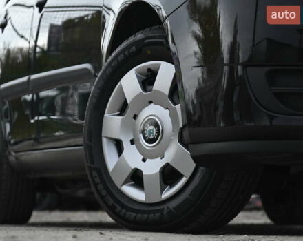 Шкода Фабия 2009 в Бердичеве на Automoto.ua Черный Шкода Фабия, объемом двигателя 1.39 л и пробегом 205 тыс. км за 5600 $, фото 5 на Automoto.ua