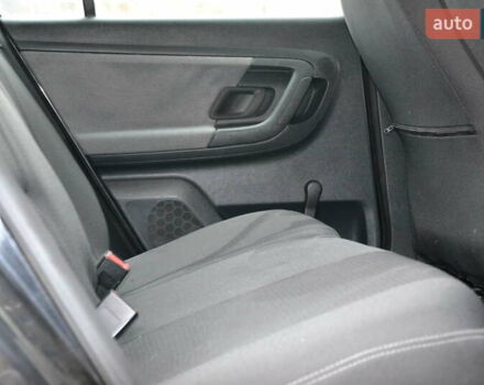 Черный Шкода Фабия, объемом двигателя 1.2 л и пробегом 190 тыс. км за 4700 $, фото 36 на Automoto.ua