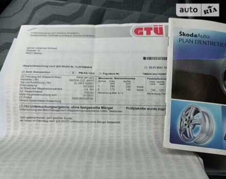 Черный Шкода Фабия, объемом двигателя 1.4 л и пробегом 142 тыс. км за 5450 $, фото 58 на Automoto.ua