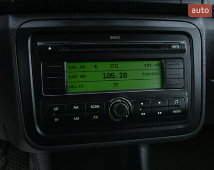 Черный Шкода Фабия, объемом двигателя 1.39 л и пробегом 205 тыс. км за 5499 $, фото 24 на Automoto.ua