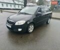 Черный Шкода Фабия, объемом двигателя 1.6 л и пробегом 192 тыс. км за 5800 $, фото 2 на Automoto.ua