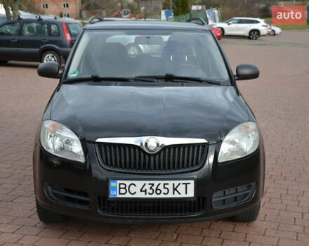 Черный Шкода Фабия, объемом двигателя 1.2 л и пробегом 190 тыс. км за 4700 $, фото 2 на Automoto.ua