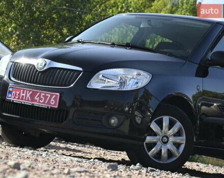 Черный Шкода Фабия, объемом двигателя 1.4 л и пробегом 235 тыс. км за 5800 $, фото 7 на Automoto.ua