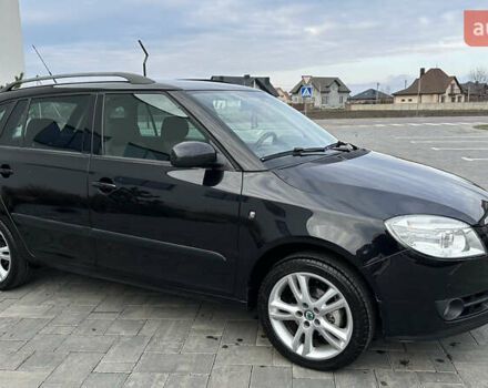 Черный Шкода Фабия, объемом двигателя 1.6 л и пробегом 205 тыс. км за 5800 $, фото 7 на Automoto.ua