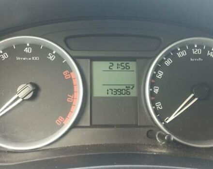 Чорний Шкода Фабія, об'ємом двигуна 1.6 л та пробігом 173 тис. км за 5700 $, фото 11 на Automoto.ua