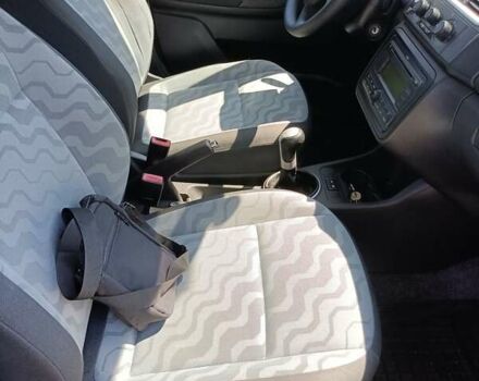 Черный Шкода Фабия, объемом двигателя 1.4 л и пробегом 142 тыс. км за 5450 $, фото 37 на Automoto.ua