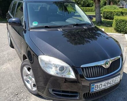 Черный Шкода Фабия, объемом двигателя 1.4 л и пробегом 142 тыс. км за 5450 $, фото 2 на Automoto.ua