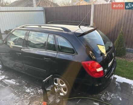 Черный Шкода Фабия, объемом двигателя 1.2 л и пробегом 264 тыс. км за 4250 $, фото 1 на Automoto.ua