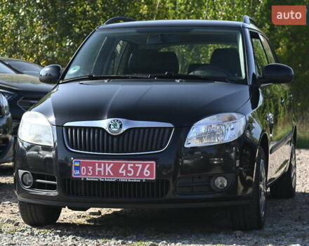 Черный Шкода Фабия, объемом двигателя 1.4 л и пробегом 235 тыс. км за 5800 $, фото 5 на Automoto.ua