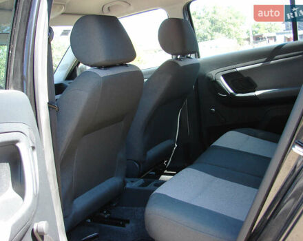 Черный Шкода Фабия, объемом двигателя 1.4 л и пробегом 190 тыс. км за 5500 $, фото 16 на Automoto.ua