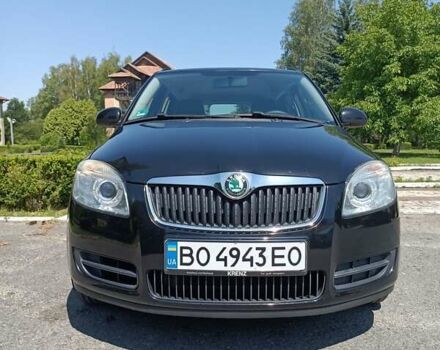 Черный Шкода Фабия, объемом двигателя 1.4 л и пробегом 142 тыс. км за 5450 $, фото 5 на Automoto.ua