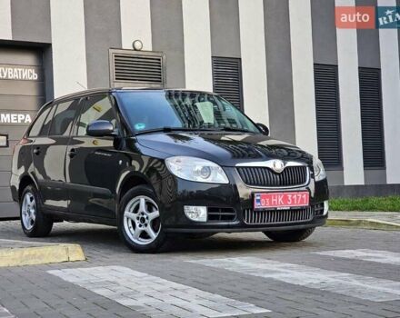 Черный Шкода Фабия, объемом двигателя 1.6 л и пробегом 163 тыс. км за 7700 $, фото 1 на Automoto.ua