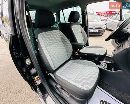 Черный Шкода Фабия, объемом двигателя 1.4 л и пробегом 175 тыс. км за 6300 $, фото 32 на Automoto.ua