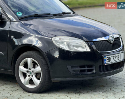 Чорний Шкода Фабія, об'ємом двигуна 1.6 л та пробігом 244 тис. км за 6900 $, фото 3 на Automoto.ua