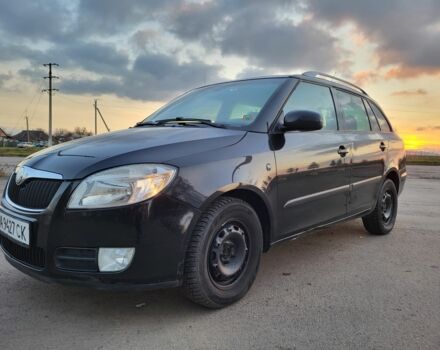 Чорний Шкода Фабія, об'ємом двигуна 1.4 л та пробігом 330 тис. км за 4200 $, фото 2 на Automoto.ua